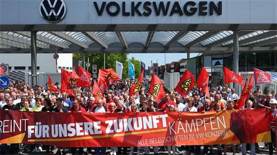 VW-Betriebsrat sieht Vertrauensverlust. 