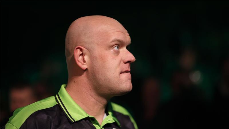 Van Gerwen betritt den Ally Pally.