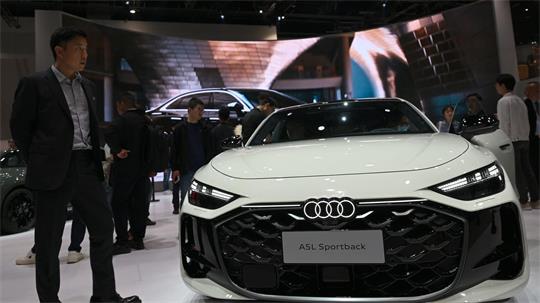 Verband sieht negative Auswirkungen durch Luxussteuer für deutsche Autobauer in China. (Archivbild)