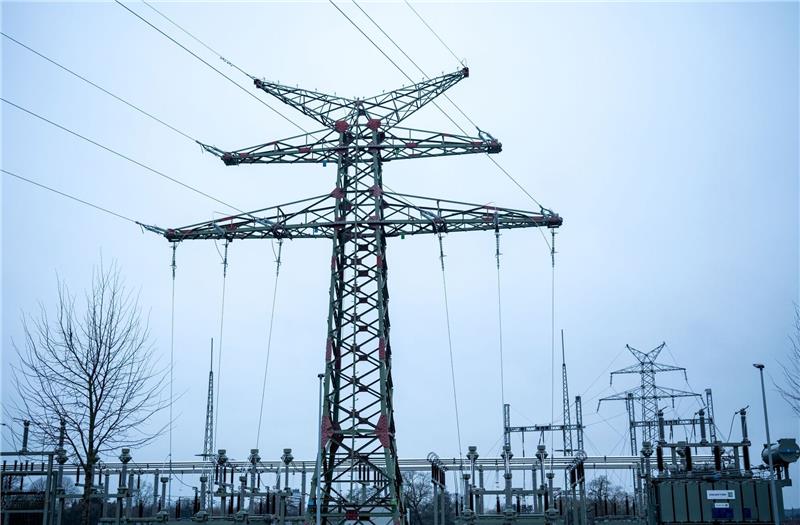 Heizen, Tanken, Strom: Was die Haushaltseinigung bedeutet Verbraucher und Firmen müssen sich auf höhere Strompreise einstellen.