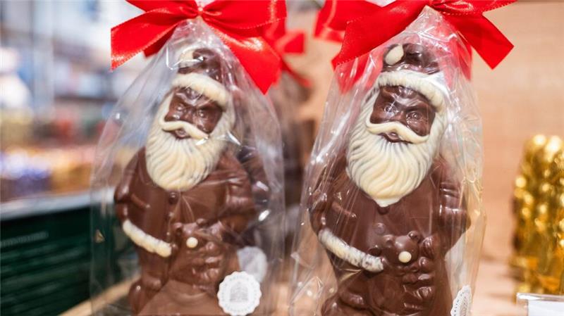 Gestiegene Schokoladenpreise: Wird nun weniger genascht? Verbraucherinnen und Verbraucher müssen für Schokoladenweihnachtsmänner mehr Zahlen als vor einem Jahr.