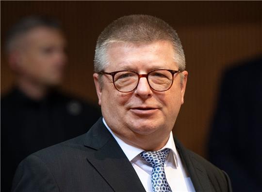 Verfassungsschutzchef Thomas Haldenwang hat sich zum Gaza-Krieg geäußert.