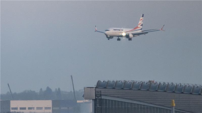 Vergangene Woche landete eine Chartermaschine mit geflüchteten Afghaninnen und Afghanen an Bord am Flughafen Berlin-Brandenburg. (Archivbild)
