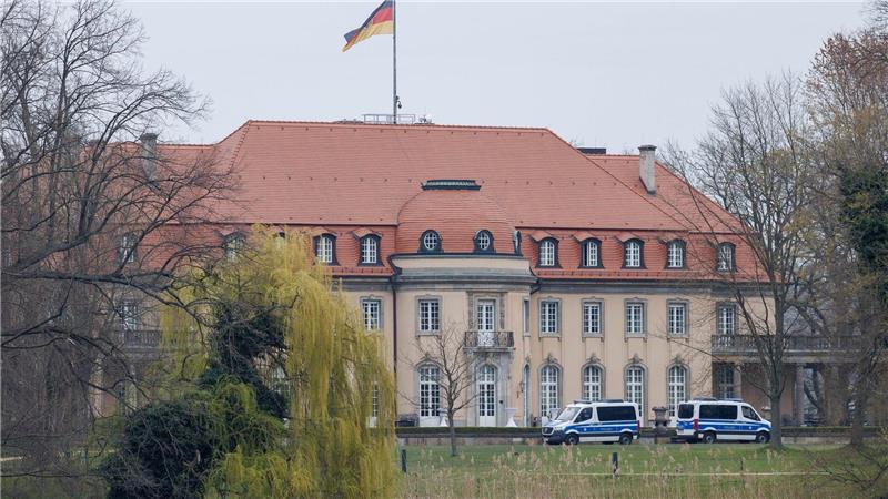 Verhandelt wurde im Norden Berlins in der Villa Borsig, dem Gästehaus des Auswärtigen Amts am Tegeler See.