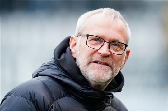 Verlässt Holstein Kiel zum Ende der Saison «auf eigenen Wunsch»: Sportchef Uwe Stöver.