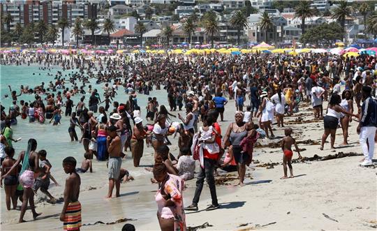Vermisst im Urlaub: Kapstadt mit seinen Stränden und Sehenswürdigkeiten ist ein beliebtes Reiseziel in Südafrika. (Symbolbild)