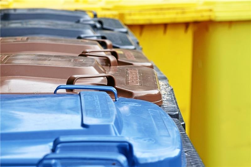 Verschiedene Tonnen helfen bei der richtigen Mülltrennung. Foto: Pixabay