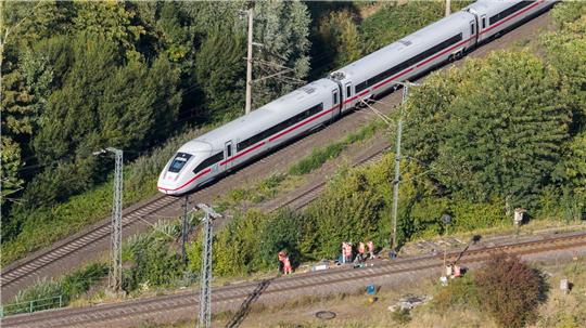 Verspätungen und Ausfälle prägten am Wochenende den Bahnverkehr zwischen Hannover und Berlin. Nun läuft er fast wieder wie gewohnt.