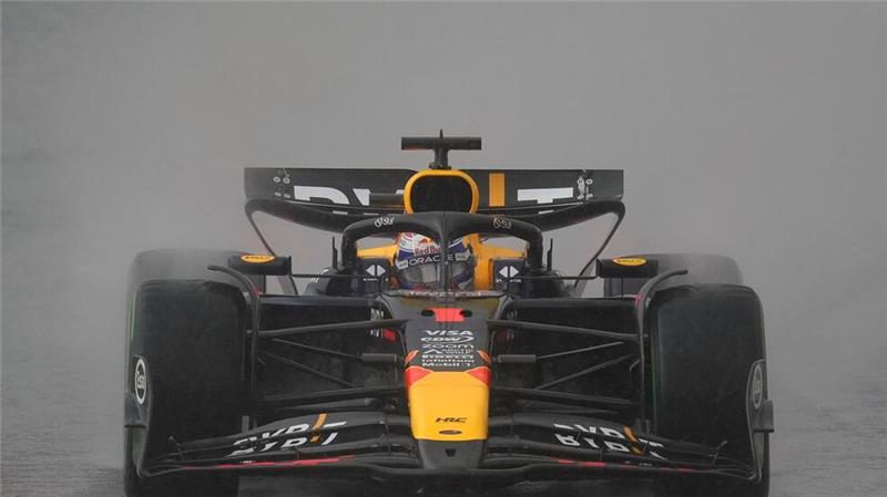 Verstappen liefert eine weltmeisterliche Leistung ab. 