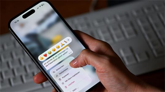 Verstößt das Weiterleiten privater Chat-Nachrichten gegen die Europäische Datenschutzgrundverordnung? (Symbolbild)