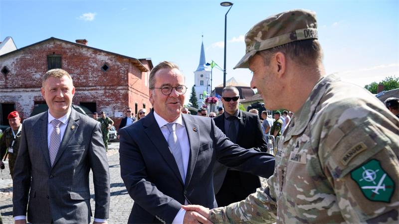 Verteidigungsminister Boris Pistorius (SPD) begrüßte US-General Christopher Donahue in Estland.