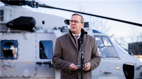 Verteidigungsminister Pistorius bezeichnet den neuen Wehrdienst als „zentralen Baustein für die Zukunftsfähigkeit unserer Bundeswehr“. (Archivbild) 