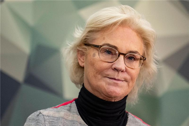 Berichte über einen bevorstehenden Rücktritt von Lambrecht Verteidigungsministerin Christine Lambrecht (SPD) steht seit Monaten wegen mehrerer Pannen in der Kritik. Foto: dpa
