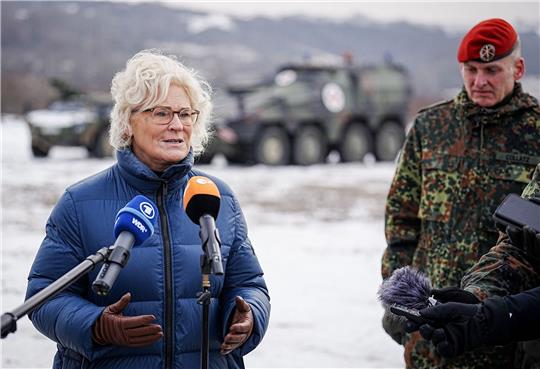 Verteidigungsministerin Christine Lambrecht hat mit ihrem Silvestervideo viele Menschen verärgert.