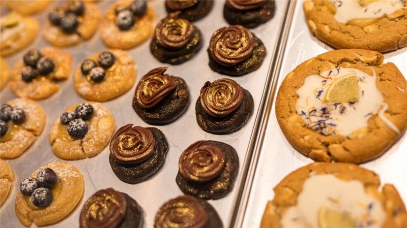 Verziert und getoppt machen die Cookies auch optisch was her.