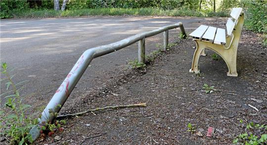 Viel ist von der Skateranlage auf dem Jugendplatz am Schladener Taternberg nicht übrig geblieben. Eine Online-Umfrage ergründet jetzt Wünsche der Jugendlichen für das Areal.