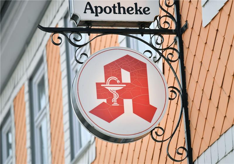 Zahl der Apotheken schrumpft im Rekordtempo Viele Apotheken-Inhaber geben auf, weil sie nicht genug qualifiziertes Personal oder keine Nachfolge finden.