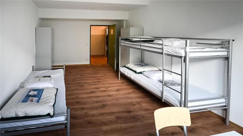 Flüchtlingsunterkünfte der Länder weniger ausgelastet Viele Betten in den Erstaufnahmen der Länder stehen derzeit leer. (Archivbild)