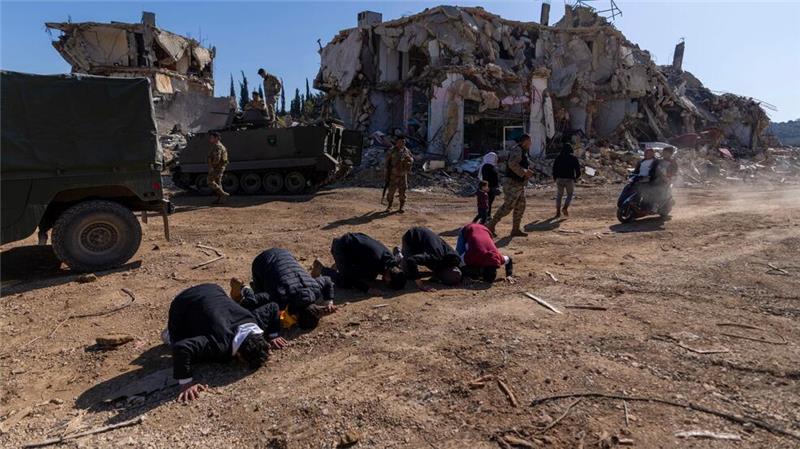 Bewohner kehren nach Israels Abzug zurück in den Südlibanon Viele Bewohner im Südlibanon finden bei der Rückkehr in ihre Dörfer Verwüstung vor.