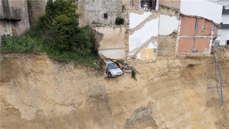 Erdrutsch auf Sizilien: Eine Stadt steht am Abgrund Viele Bewohner stehen vor den Scherben ihrer Existenz.