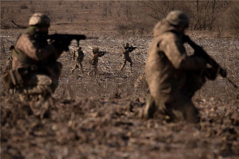 Ein Jahr Krieg: Mehrheit weiter solidarisch mit Ukraine Viele Deutsche wünschen sich Friedensverhandlungen zwischen der Ukraine und Russland.