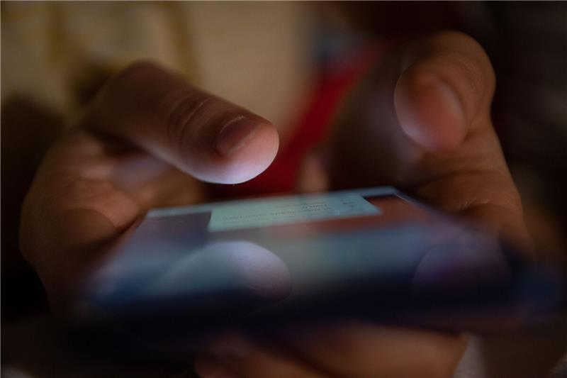 Weniger als die Hälfte der EU-Bürger prüft Internet-Infos Viele EU-Bürger sind häufig verunsichert, ob die im Internet aufgenommenen Informationen stimmen.