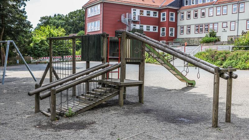 Viele Generationen an Kindern haben auf dem Spielturm in der Grundschule Zellerfeld getobt. Jetzt ist Zeit für ein neues Gerät.