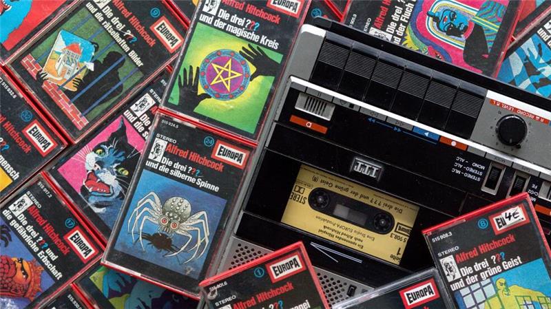 „Wie Stummfilm, nur umgekehrt“ - das Hörspiel wird 100 Viele Menschen denken beim Stichwort Hörspiel an die Serie „Die drei Fragezeichen“, aber der Löwenanteil neuer Produktionen entsteht im öffentlich-rechtlichen Rundfunk.
