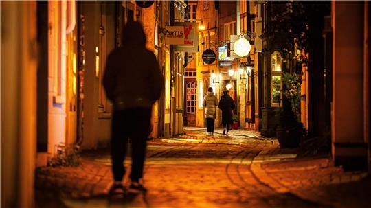 Viele Menschen fühlen sich nachts allein unsicher - das gilt vor allem für Frauen. (Symbolfoto)