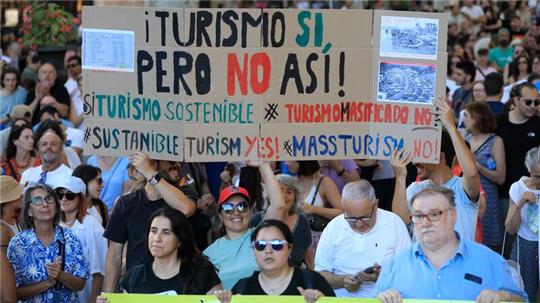 Viele Menschen haben den Massentourismus satt - nicht nur auf Mallorca