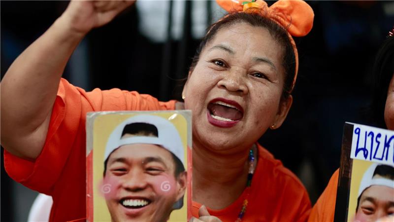 Viele Menschen in Thailand hofften auf einen politischen Wandel und Reformen - aber die konservative Regierungspartei bekam die Mehrheit..