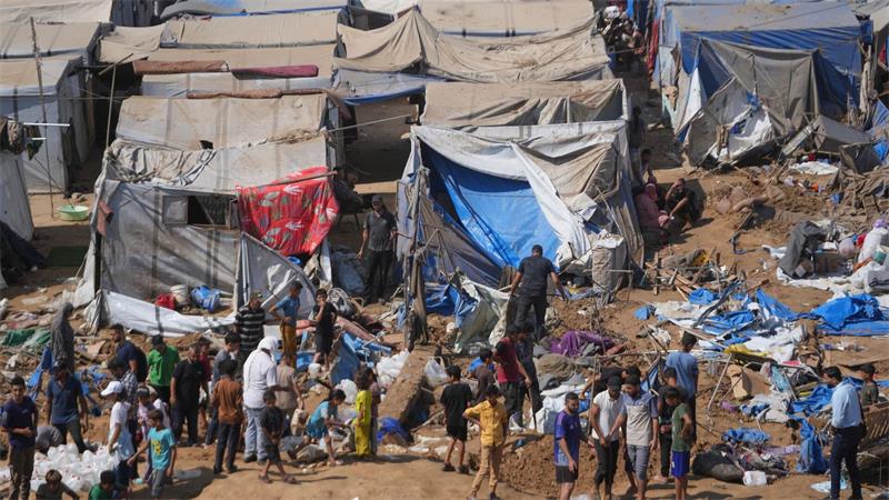 Humanitäre Helfer riskieren in Krisengebieten ihr Leben Viele einheimische Helfer haben ebenfalls ihr Zuhause oder Angehörige verloren. (Archivbild)