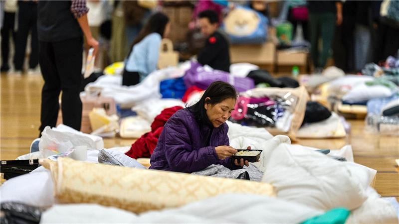 Viele mussten in Notunterkünften Schutz suchen. 