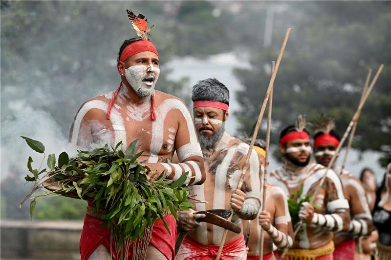 Indigene fordern Abschaffung des „Australia Day” Vielerorts feiern Indigene ihre Kultur mit Tänzen und Gesängen.