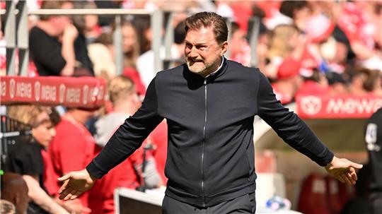 Vieles läuft nicht nach Plan bei Wolfsburgs Trainer Ralph Hasenhüttl