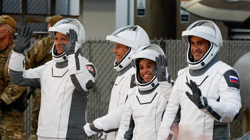 Vier Astronauten sind zur ISS gestartet. 
