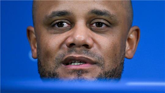 Vincent Kompany bei der Pressekonferenz in Mailand.