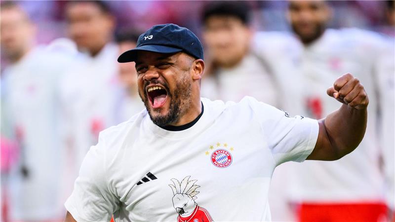 Vincent Kompany jubelt ausgelassen über den Gewinn der Meisterschaft. (Archivbild)