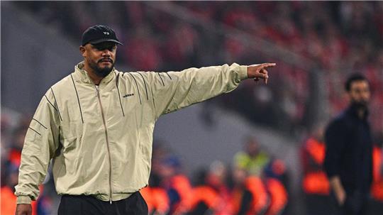 Vincent Kompany will auch bei einer Meisterentscheidung am Sonntagabend nur verhalten feiern.