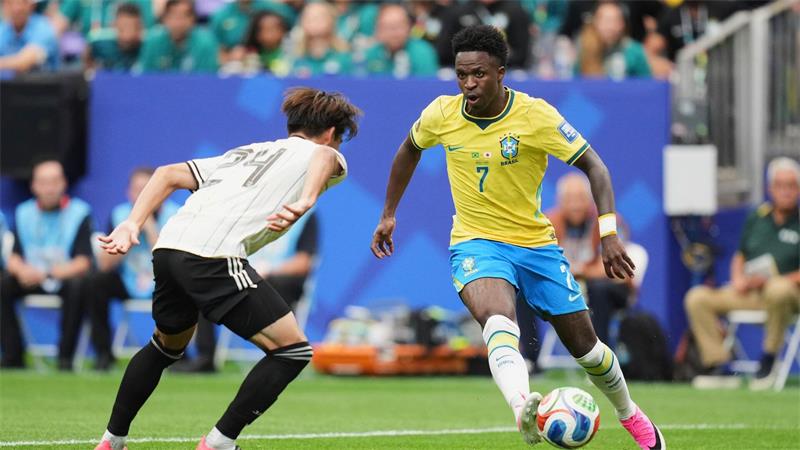 Die Leiden der Seleção: Titel noch weit weg Vinícius Júnior (r.) war nicht der Siegfaktor, steigerte sich aber.
