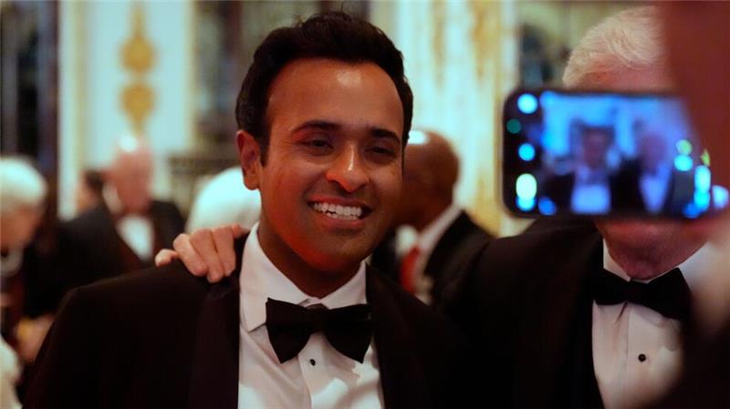 Trump feiert Gala mit Regierungskandidaten und Promis Vivek Ramaswamy soll an der Seite von Musk an der Kürzung von Regierungsausgaben arbeiten.