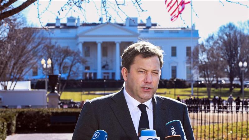 Vizekanzler und Finanzminister Lars Klingbeil (SPD) äußert sich am Rande eines Besuches in der US-Hauptstadt Washington auch zu den Drohungen von US-Präsident Donald Trump gegen die zum Nato-Partner Dänemark gehörende Arktis-Insel Grönland.