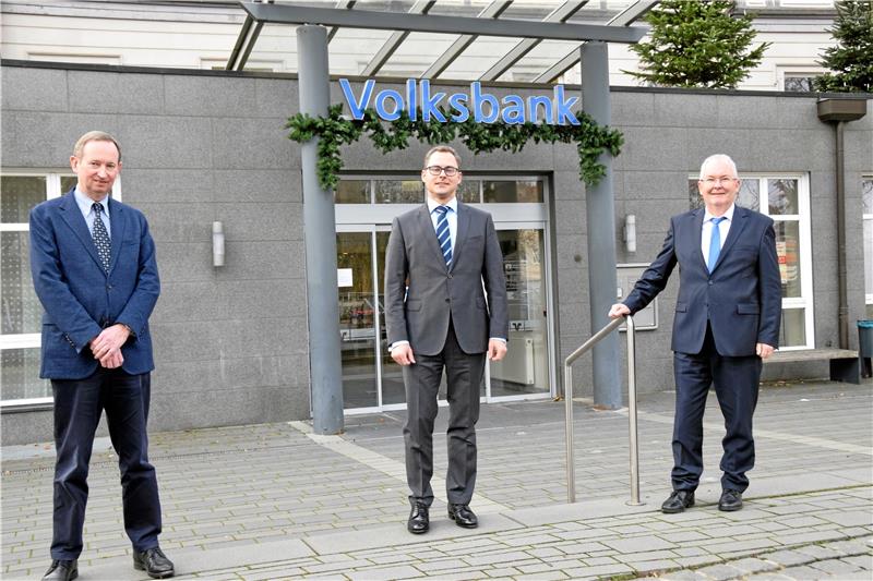 Volksbank Nordharz: (v. li.) Aufsichtsratschef Dirk Walter, das neue Vorstandsmitglied Peter Buikis und Vorstand Hans-Dieter Reichelt.  Foto: Kleine