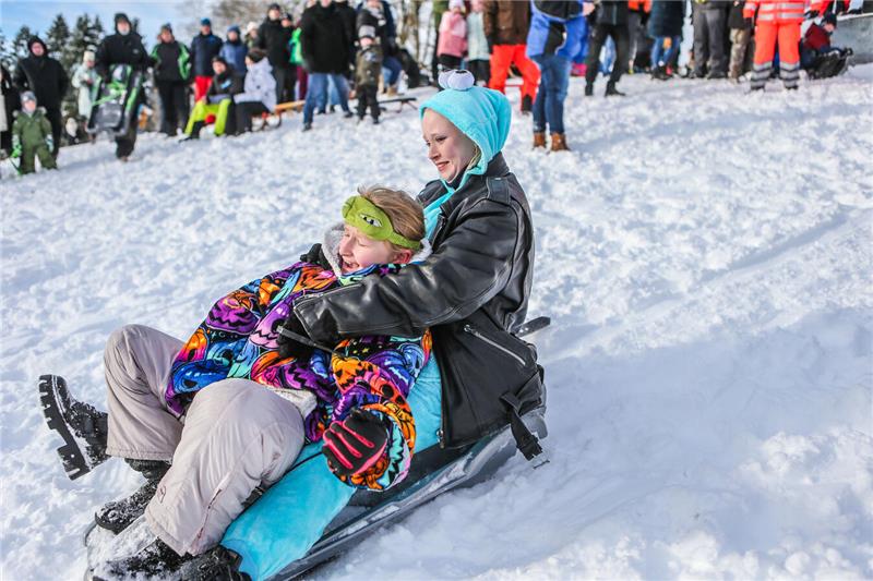 Volksrodeln auf der Ping in Clausthal-Zellerfeld.