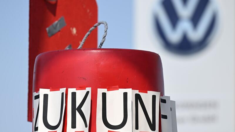 VW-Kernmarke tauscht Finanzchef aus - Seat-Manager kommt Volkswagen tauscht den Finanzchef bei seiner Kernmarke VW Pkw aus. (Archivbild)