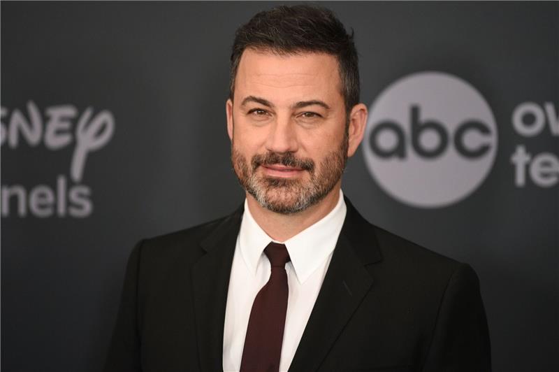 Kimmel lobt Chris Rock für Ohrfeigen-Reaktion Voll des Lobes für seinen Kollegen Chris Rock: Jimmy Kimmel.