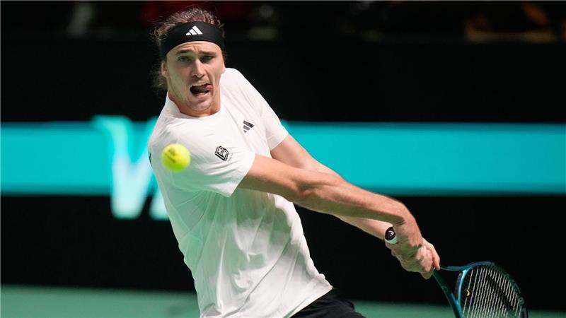 Volle Konzentration auf den Ball und den Schlag: Alexander Zverev