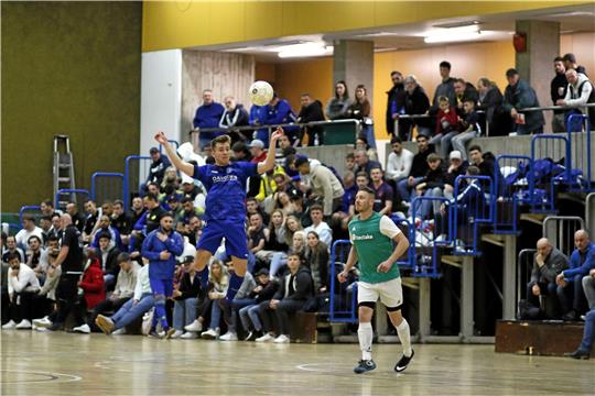 Volle Ränge, guter Hallenfußball: Der Goslarer SC 08 zeigt sich mit seinen ersten Hallenfußballturnieren in der Goldenen Aue nach der Corona-Pause rundum zufrieden. Foto: Epping