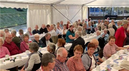 Volles Haus: 180 Senioren kommen zur Veranstaltung.