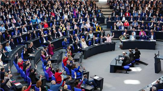 Volles Haus bei der ersten Sitzung des neuen Bundestages.